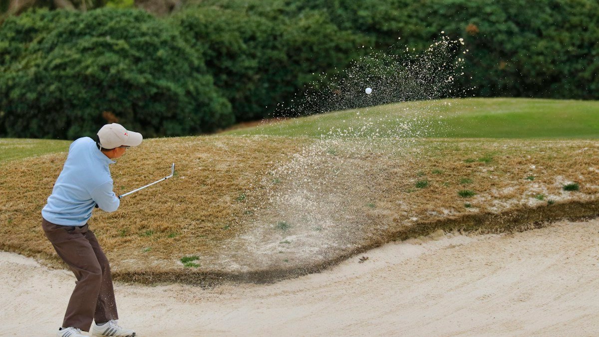 Neal Shipley Seizes Biltmore Championship Lead With Stunning 62 as Caddie Drama Unfolds