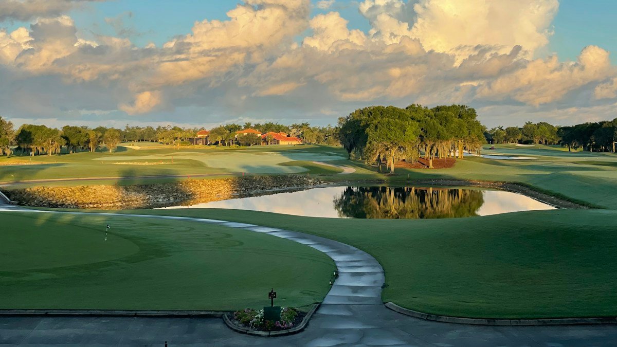 Shipley Takes One-Shot Lead Into Biltmore Championship Finale, Eyes First PGA Tour Title